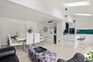 Photo 18- click for photo gallery